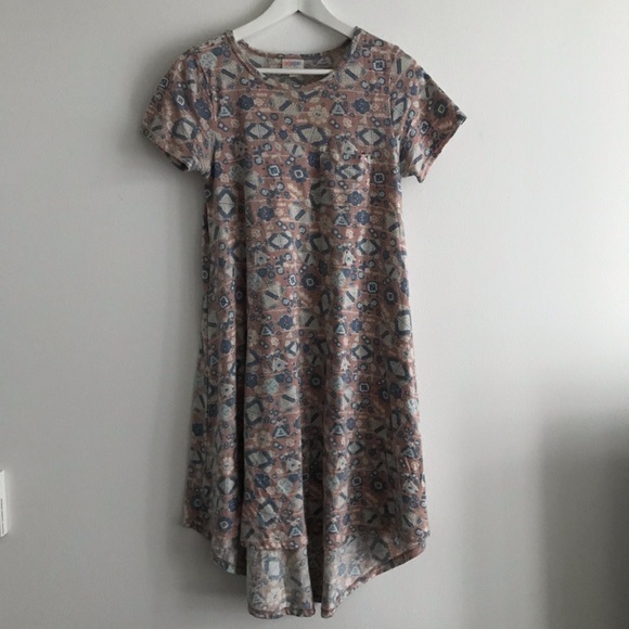 lularoe‎ Carly High Low abstract dress - Picture 1 of 5